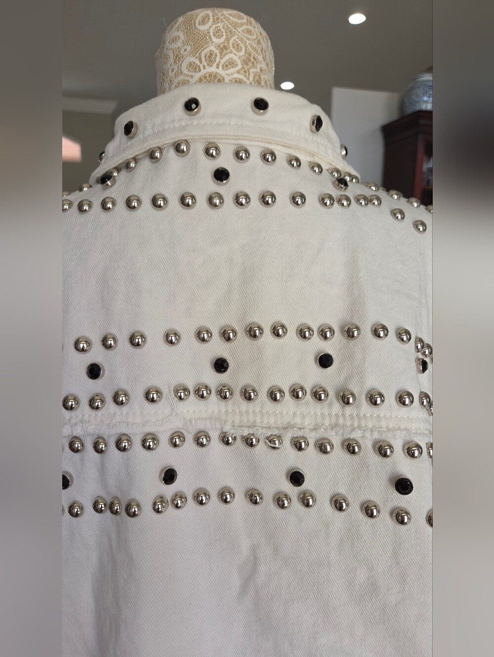 Seek the Label White Heavy Studded/Embellished Denim Jacket Size L (18/20) - Picture 7 of 11